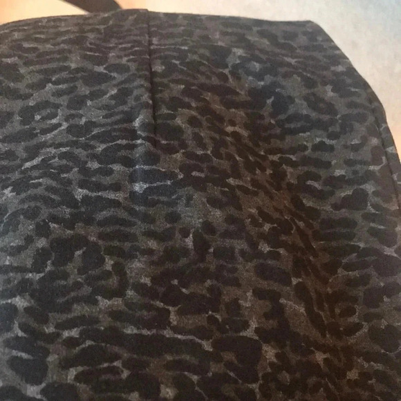⭐️Neiman Marcus skirt in animal print ⭐️ - Picture 3 of 3